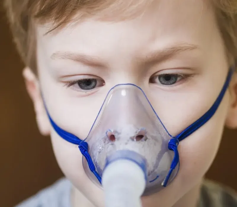 little-boy-with-oxygen-mask-768x1024